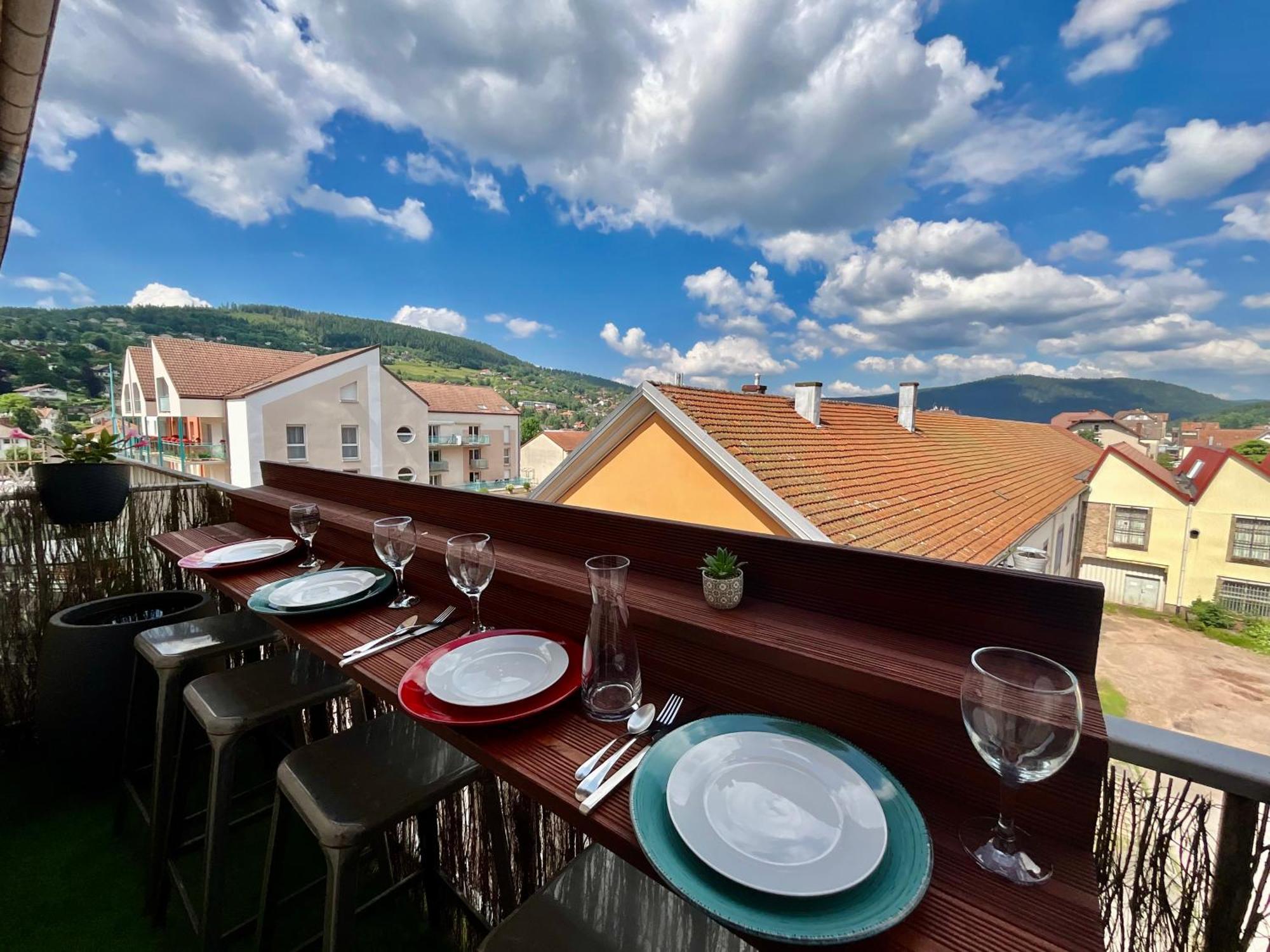 Epicea, Bel Appartement Avec Balcon Au Centre Ville Gérardmer Exteriör bild